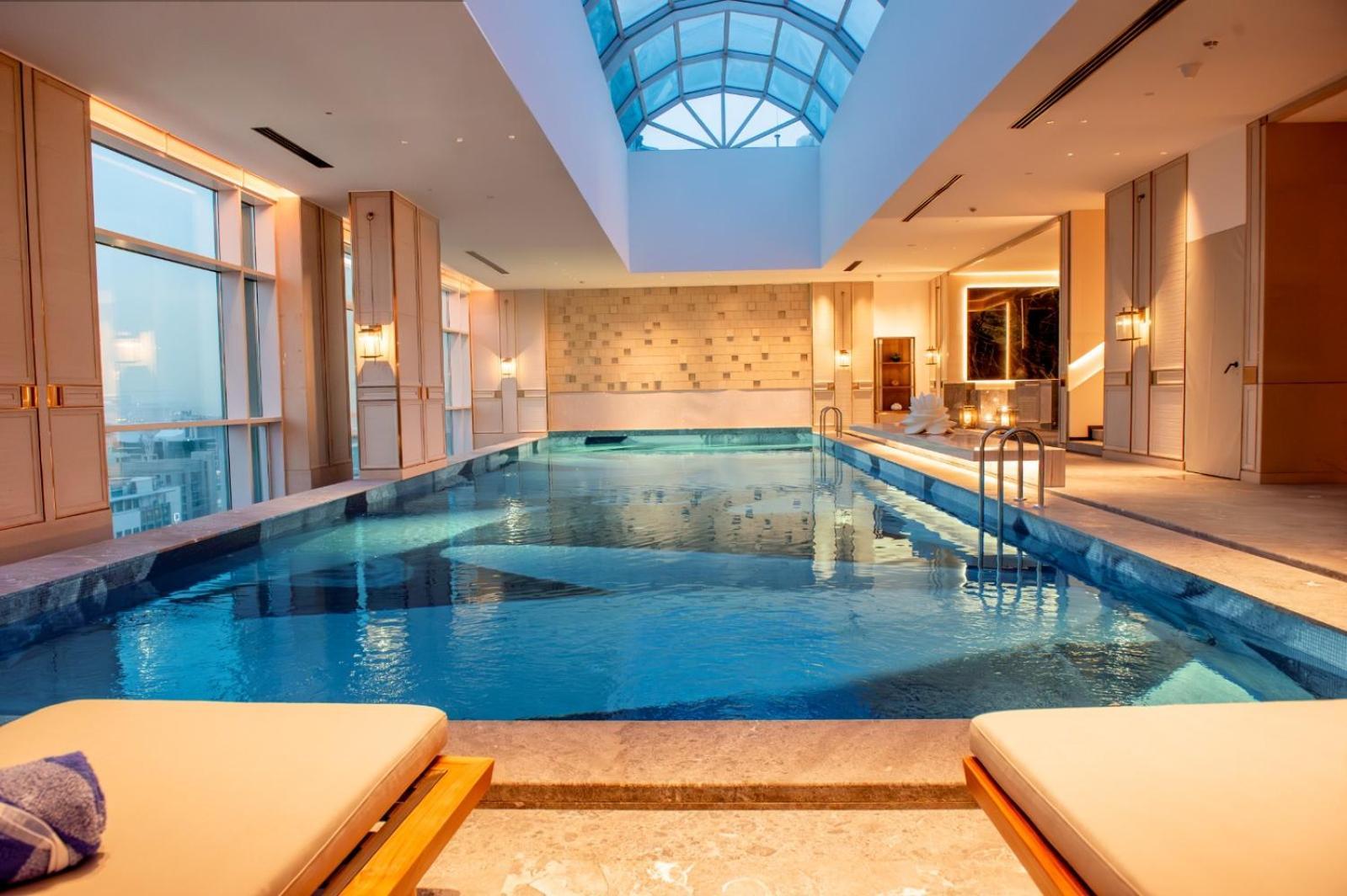 Narcissus The Royal Hotel الرياض المظهر الخارجي الصورة The pool at the spa