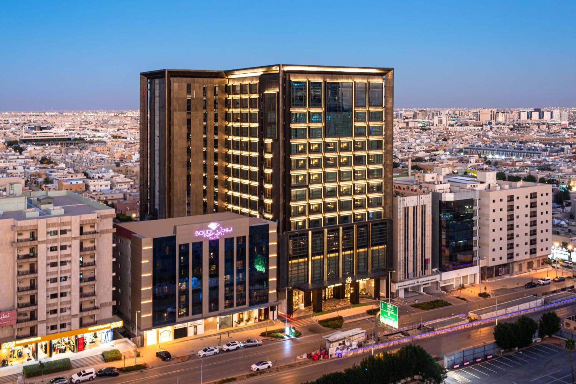 Narcissus The Royal Hotel الرياض المظهر الخارجي الصورة The hotel at night